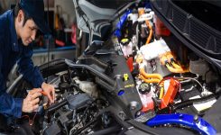 How to Test Auto Electric Car Parts for Faults